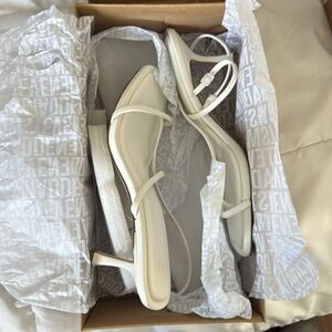 strappy Steve Madden sandal heel